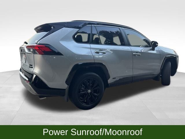 2023 Toyota RAV4 Hybrid XSE photo 6