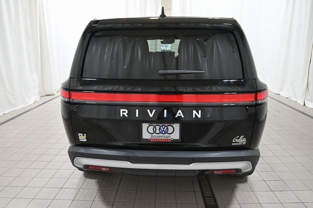 2023 Rivian R1S Adventure photo 3