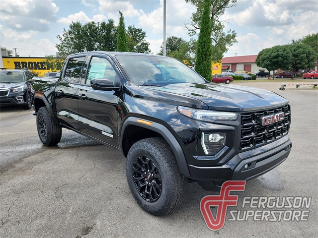 2026 GMC Canyon Elevation's photo