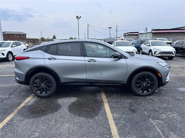 2026 Buick Envista ST photo 2