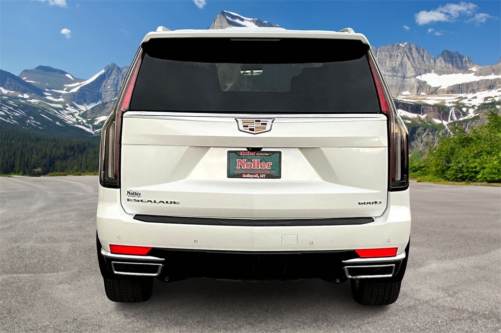 2023 Cadillac Escalade Premium Luxury photo 4