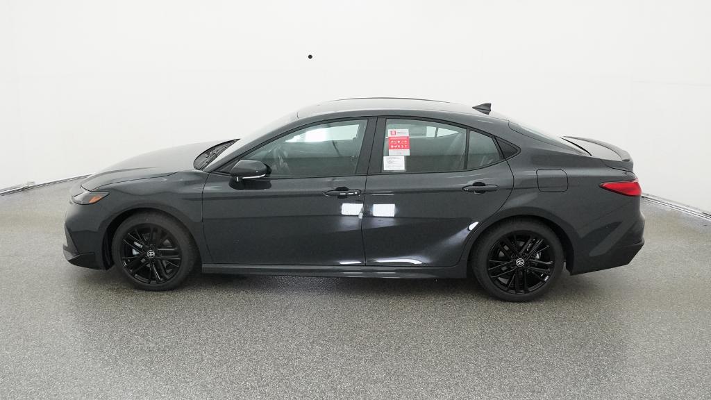 2026 Toyota Camry SE photo 9