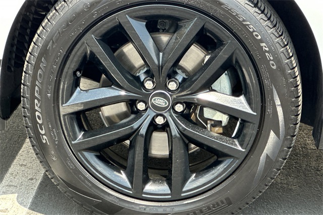 2025 Land Rover Range Rover Velar SE photo 22