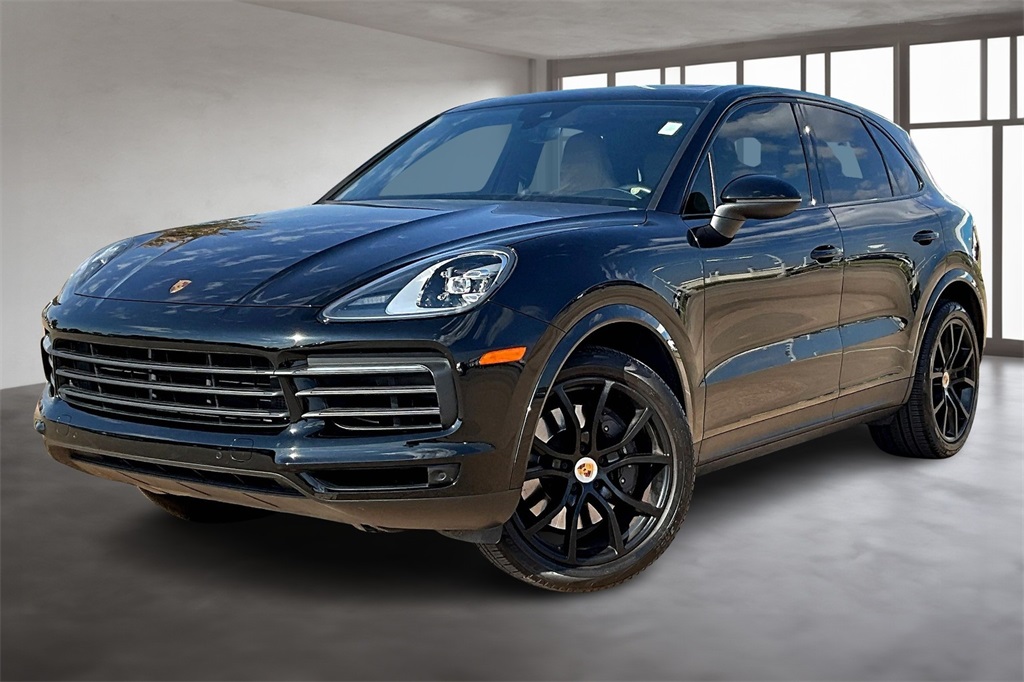 2023 Porsche Cayenne Base's photo