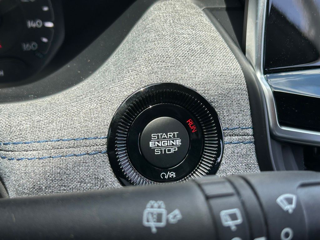 2025 Jeep Compass Latitude photo 36