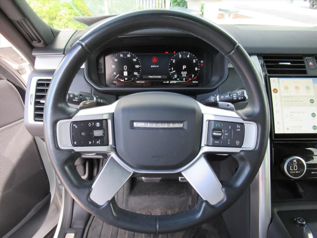 2024 Land Rover Discovery SE photo 15