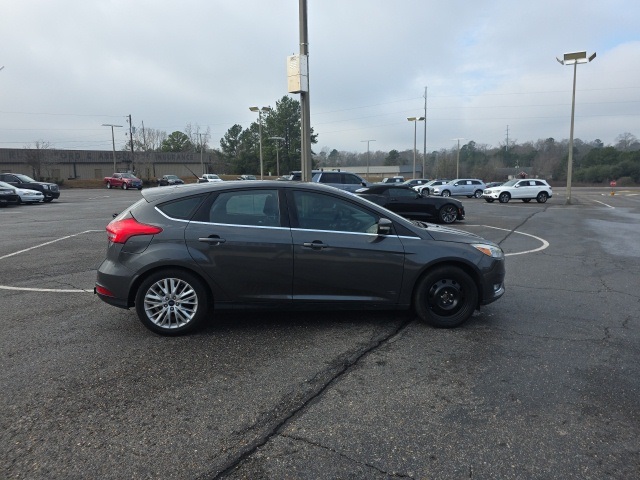 Used 2016 Ford Focus Titanium with VIN 1FADP3N21GL328034 for sale in Tuscaloosa, AL