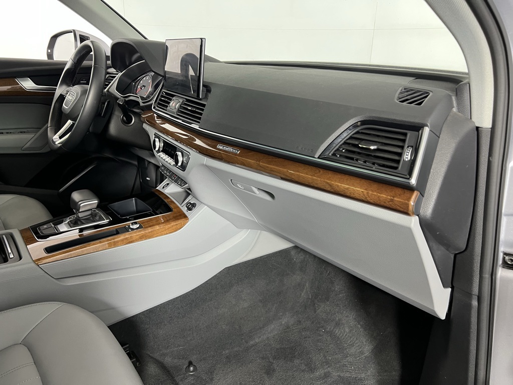 2022 Audi Q5 45 S line Premium photo 27