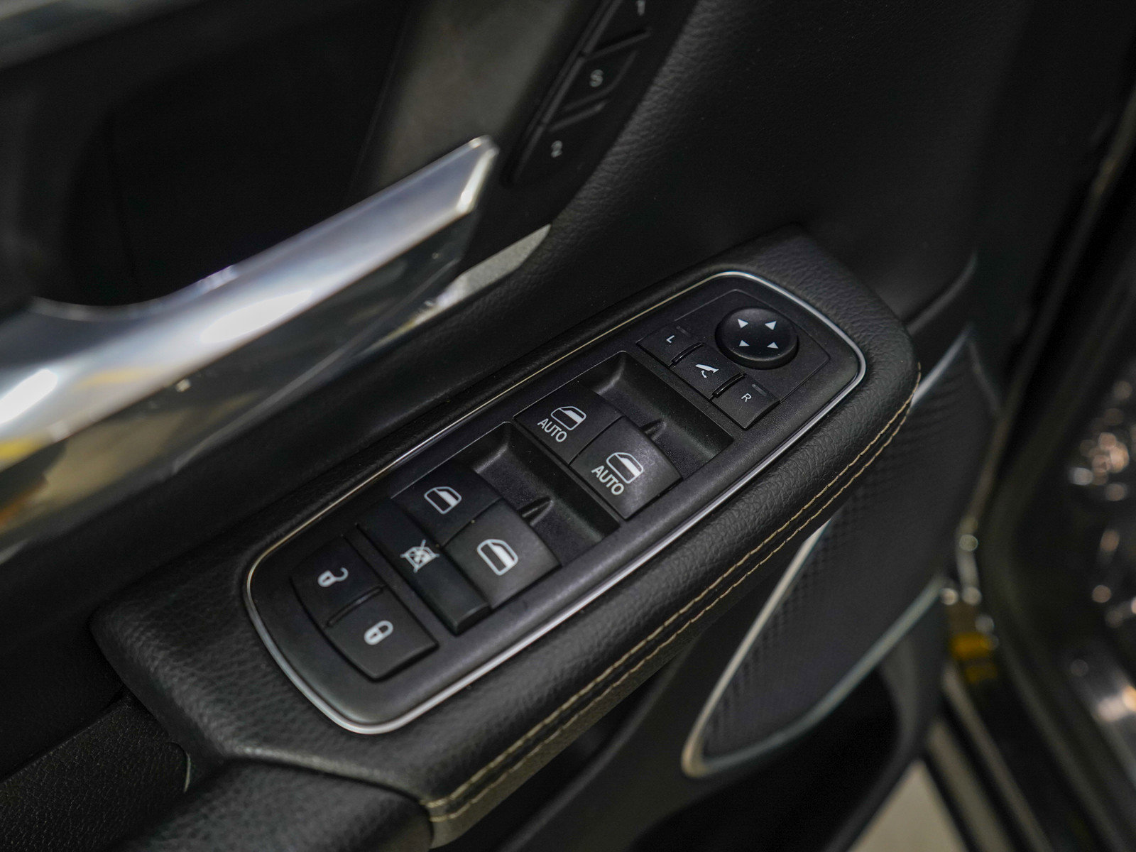 2019 Ram 1500 Laramie photo 21