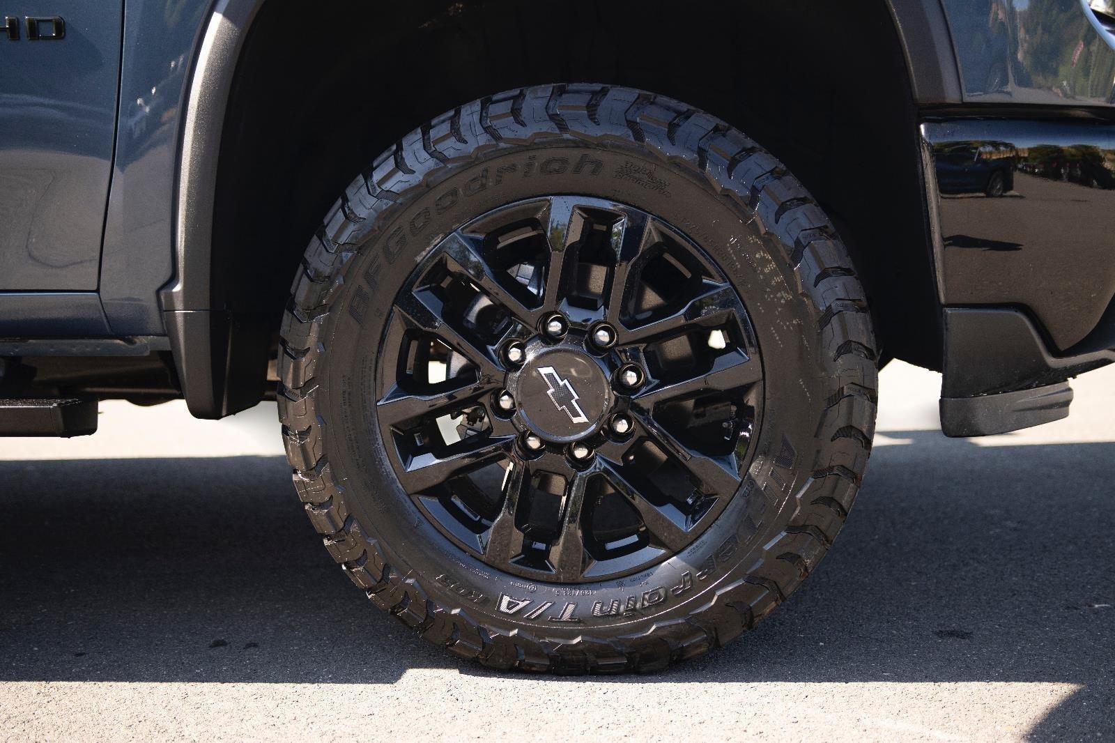 2026 Chevrolet Silverado LT photo 11