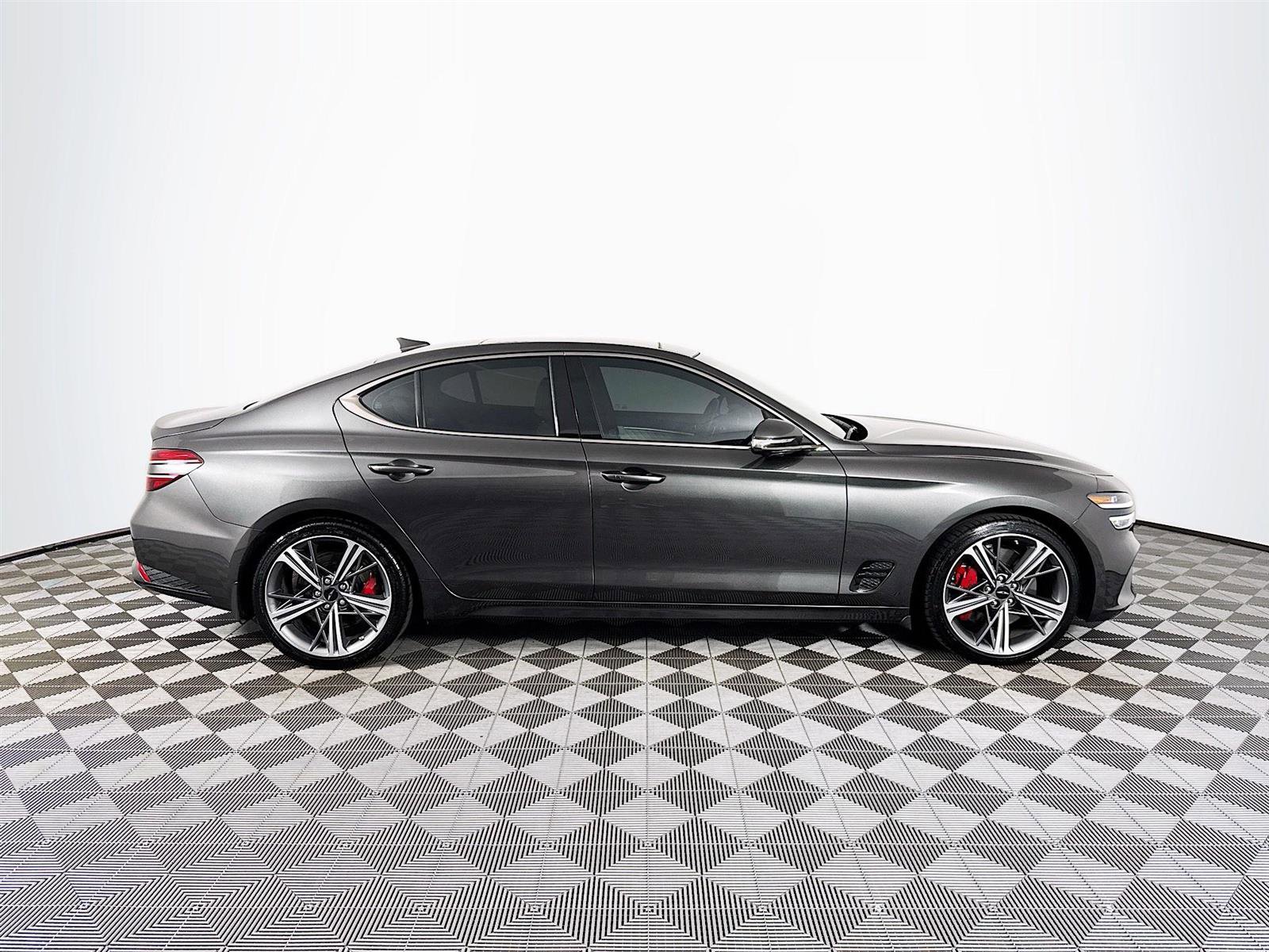 2025 Genesis G70 3.3T Sport Prestige photo 8