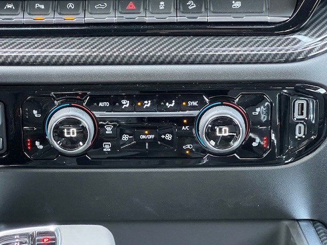 2025 Chevrolet Silverado 1500 RST photo 24