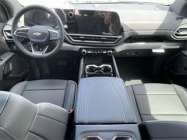 2025 Chevrolet Silverado EV LT photo 12