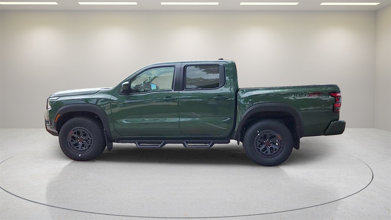 2025 Nissan Frontier Crew Cab PRO-4X photo 4