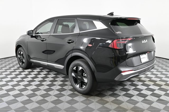 2026 Kia Sportage LX photo 4