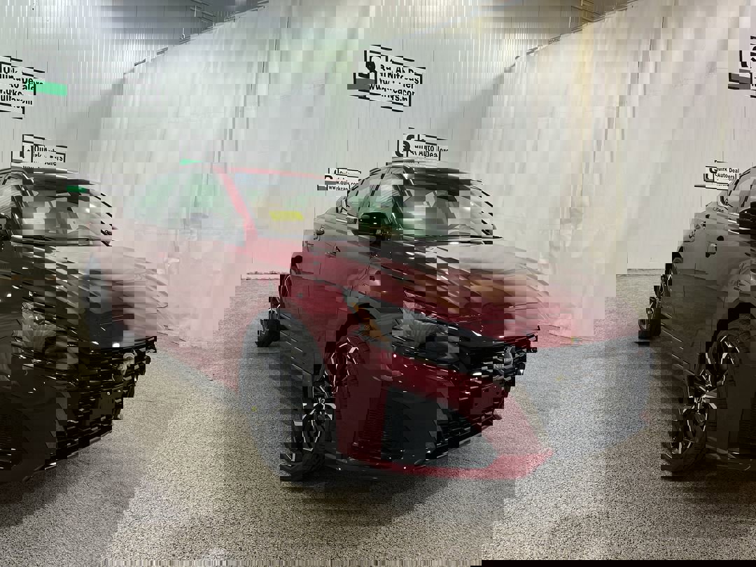 2025 Nissan Altima SR's photo