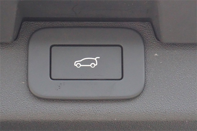2024 Land Rover Discovery S photo 26