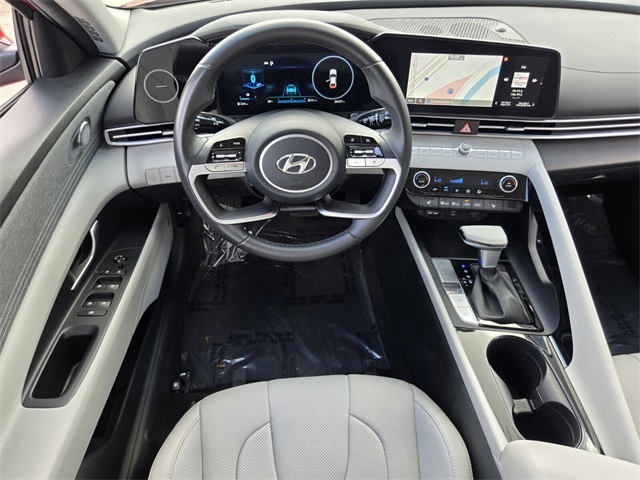 2023 Hyundai Elantra Limited photo 12
