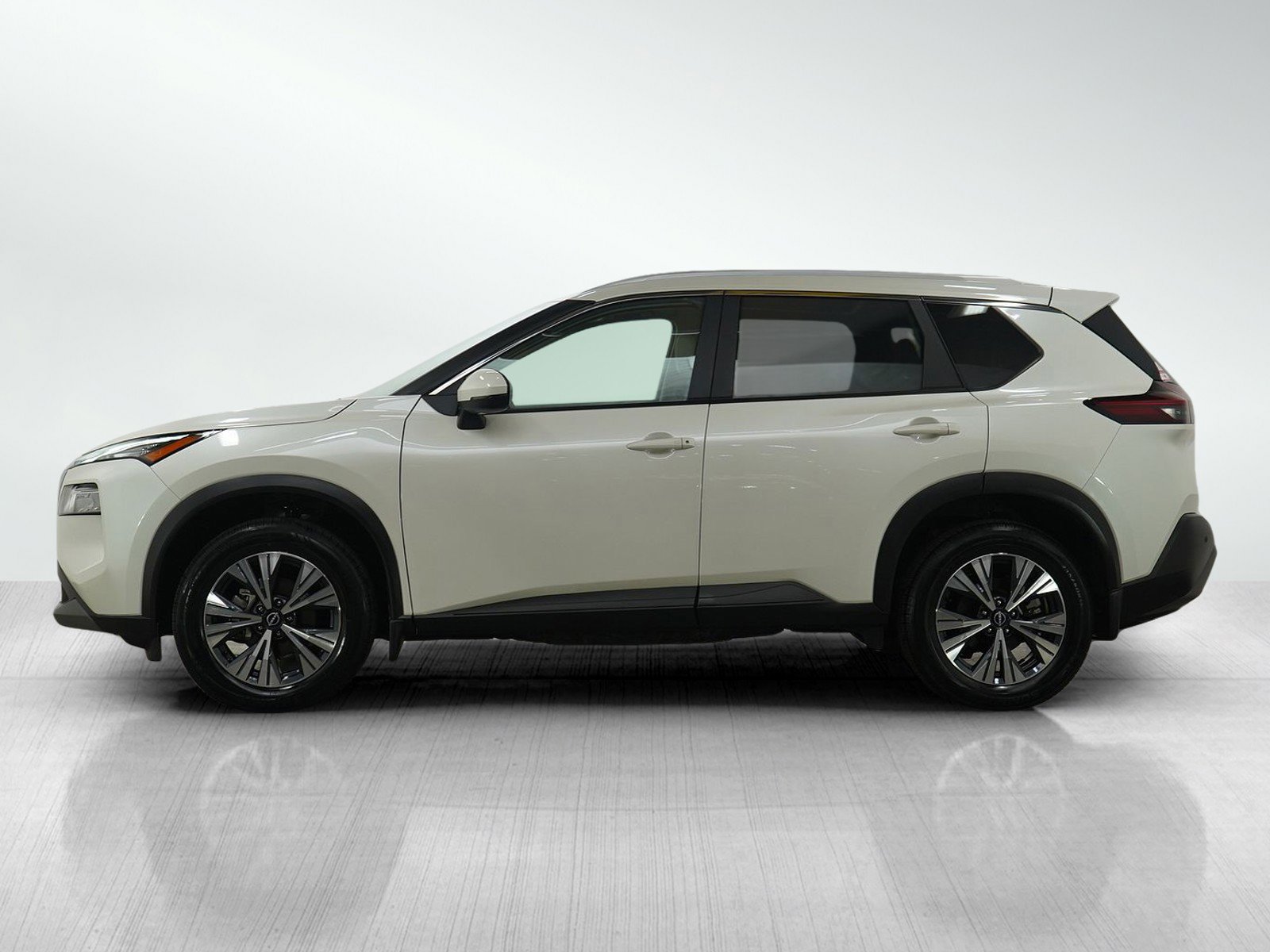 Used 2023 Nissan Rogue SV with VIN 5N1BT3BBXPC759422 for sale in Burnsville, Minnesota