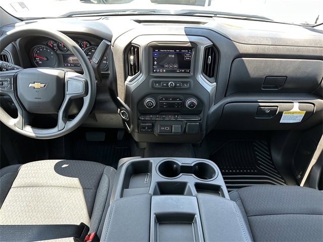 2026 Chevrolet Silverado Custom photo 11