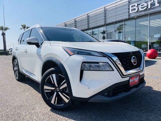 2021 Nissan Rogue SL's photo