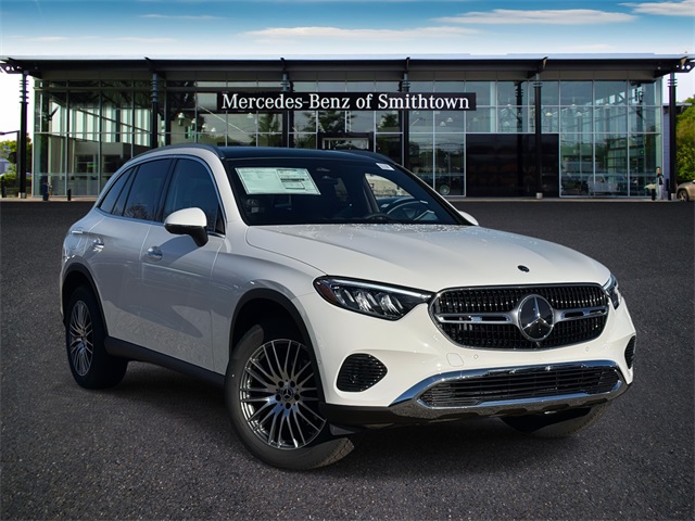 2026 Mercedes-Benz GLC Base's photo