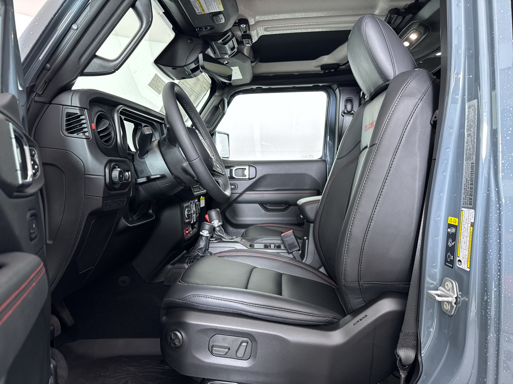 2026 Jeep Wrangler Rubicon photo 4