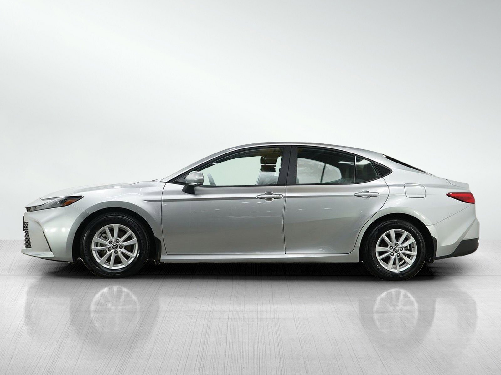 Used 2025 Toyota Camry LE with VIN 4T1DAACK7SU608008 for sale in Bloomington, Minnesota