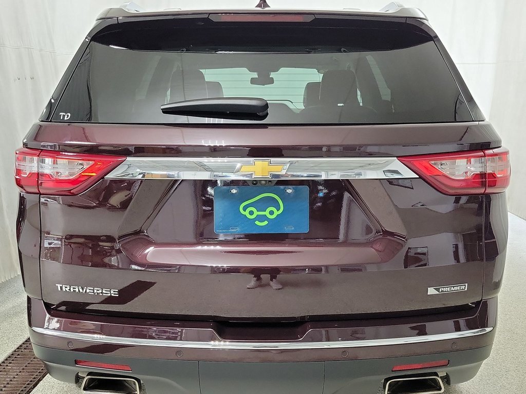 2018 Chevrolet Traverse Premier photo 3