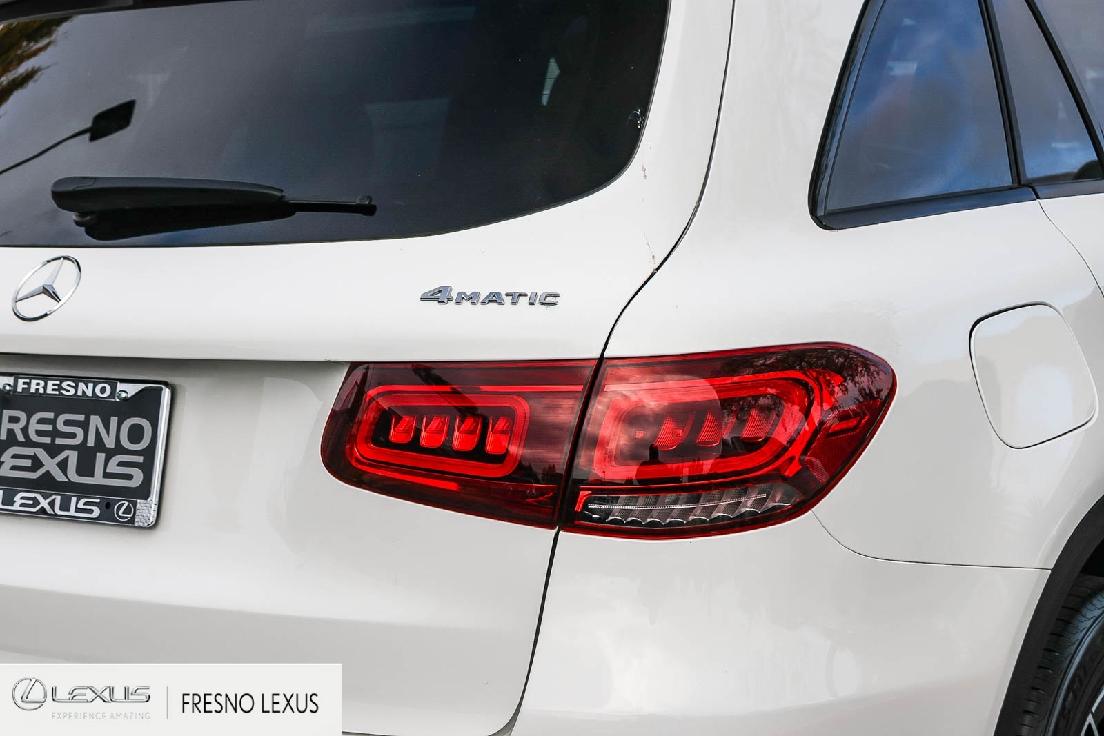 2022 Mercedes Benz GLC 300 4MATIC photo 3