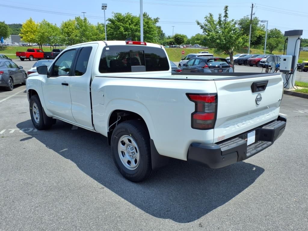 2025 Nissan Frontier King Cab S photo 5