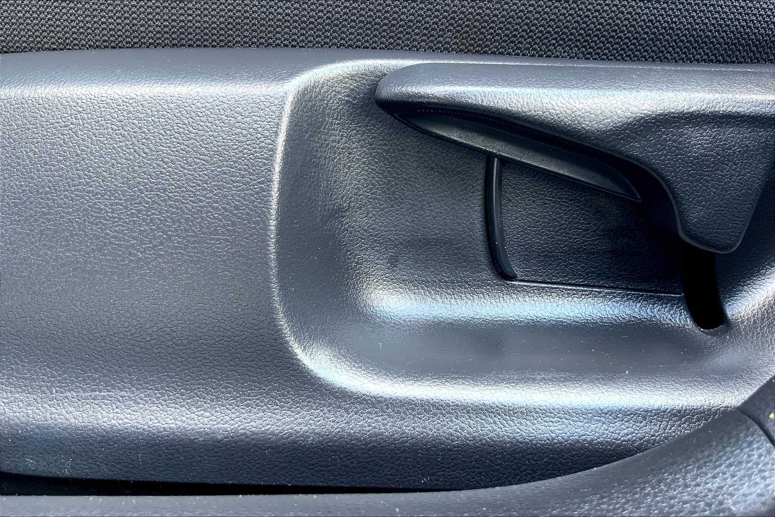2024 Toyota Corolla LE photo 32