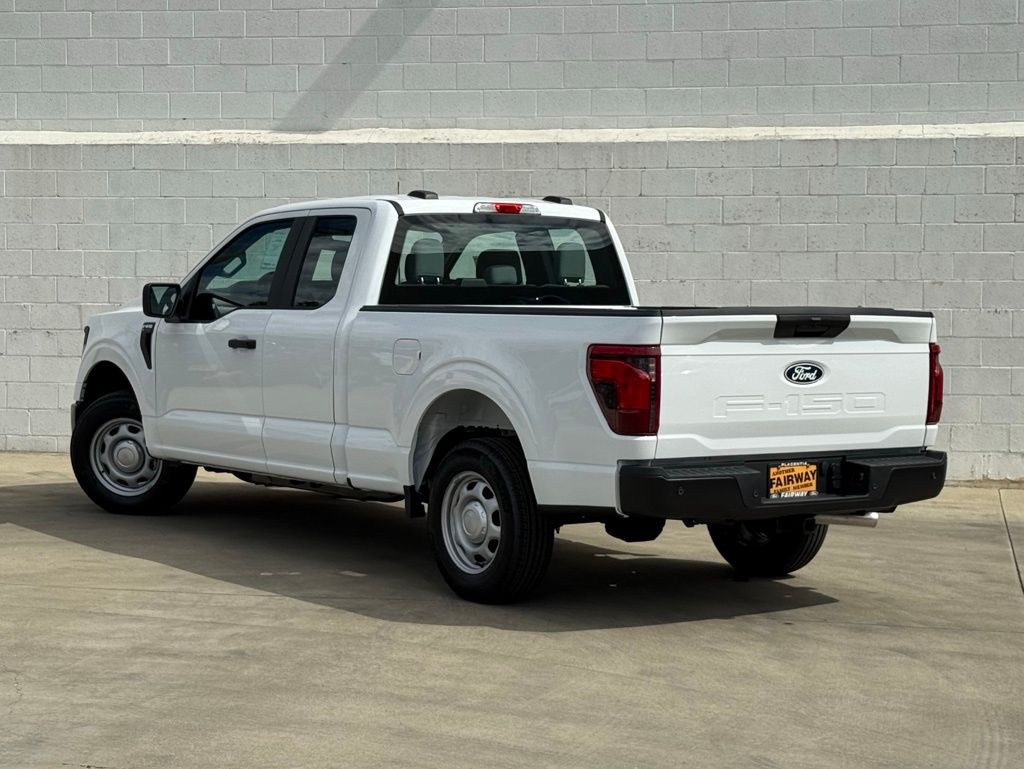 2025 Ford F-150 XL photo 4