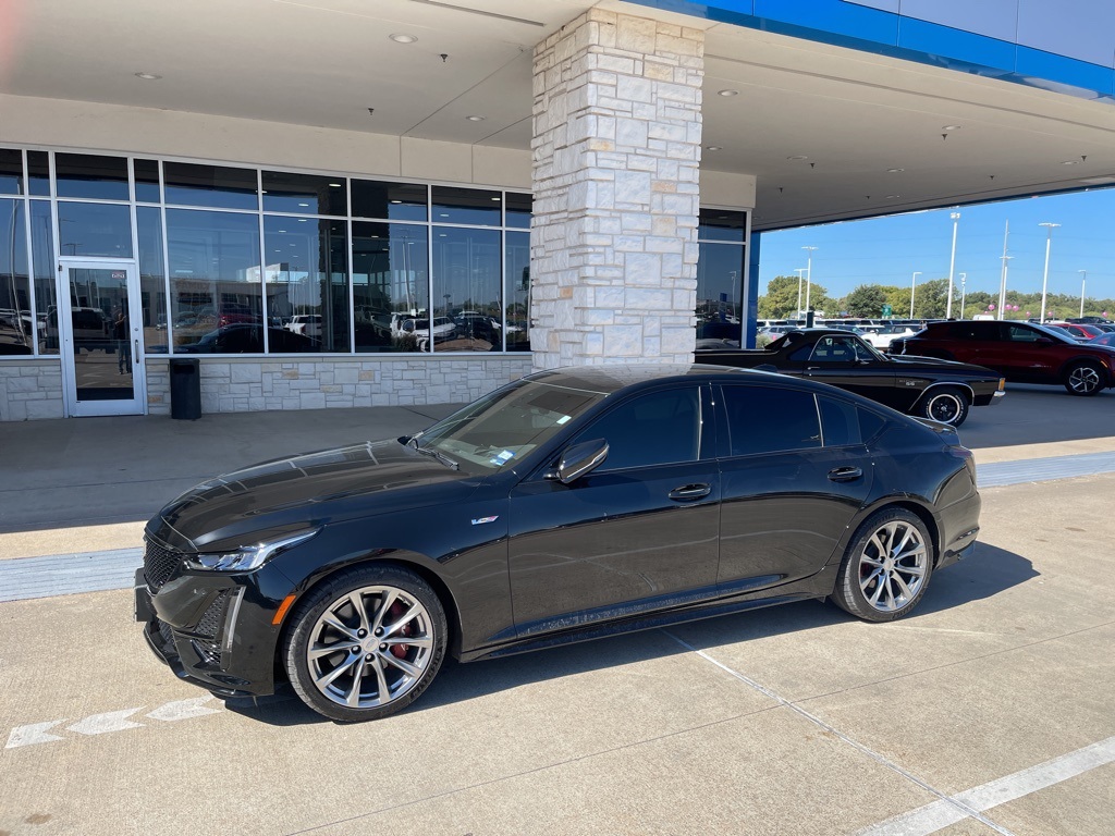 2024 Cadillac CT5 V photo 3