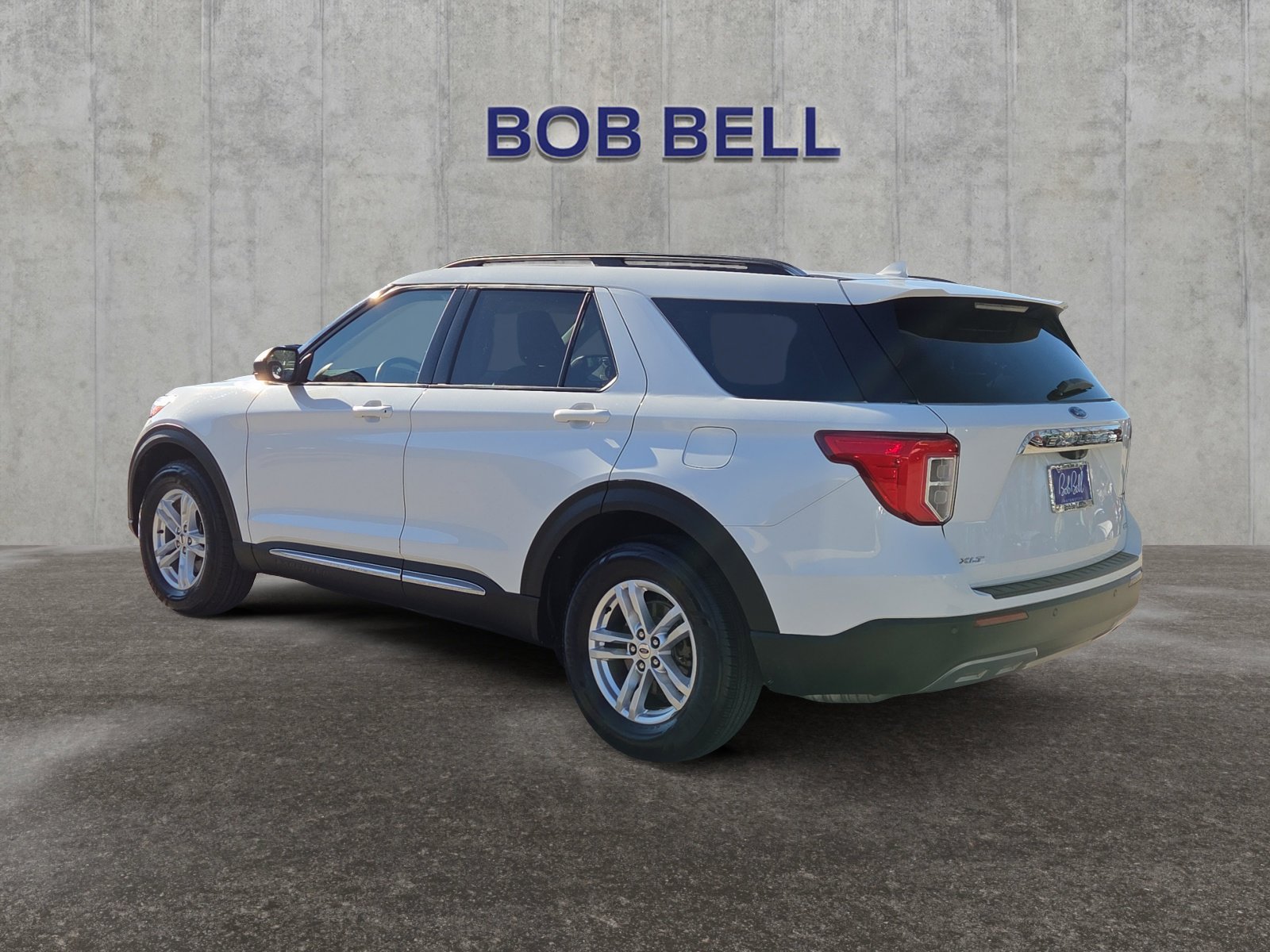 2020 Ford Explorer XLT photo 2