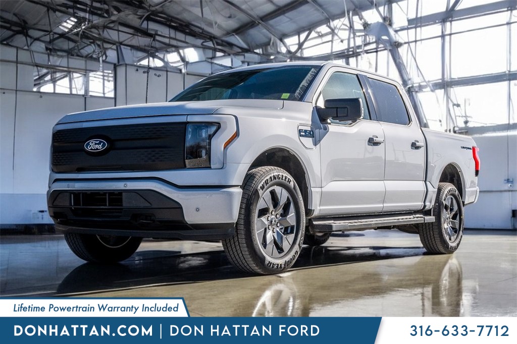 2025 Ford F-150 Lightning Flash's photo
