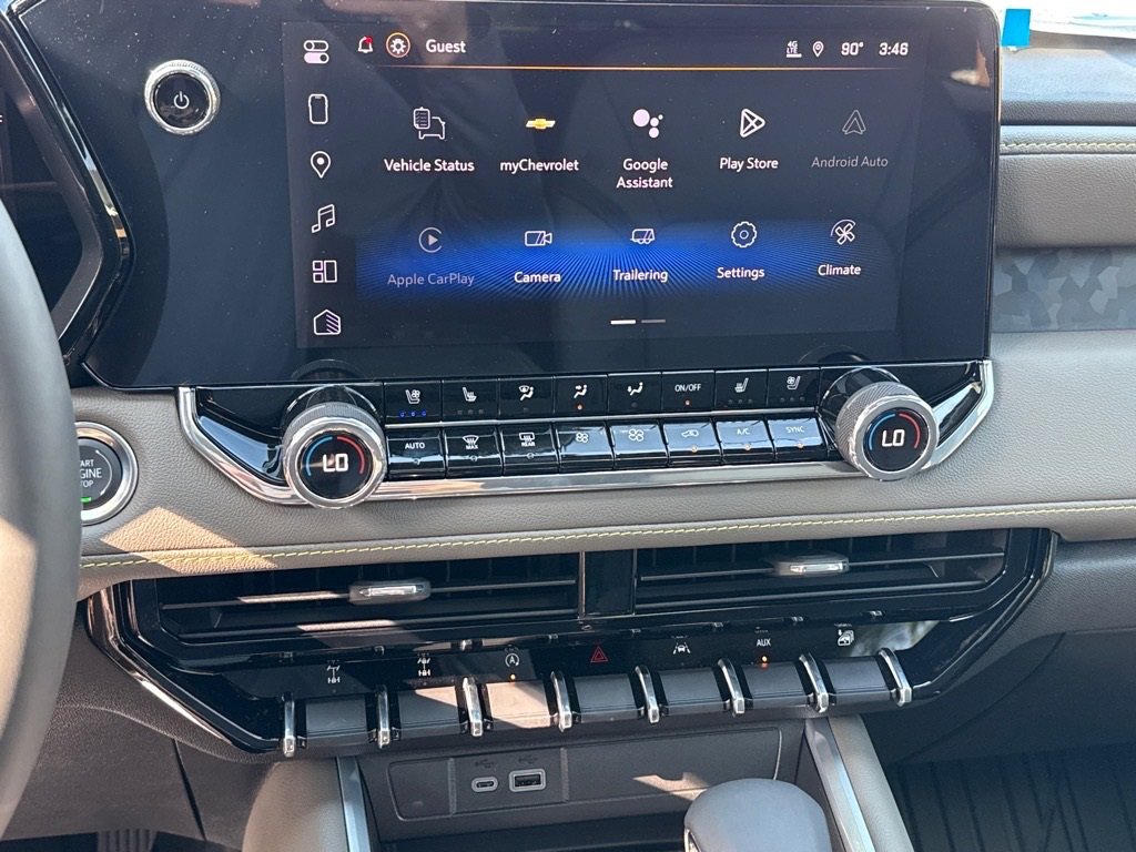 2026 Chevrolet Colorado ZR2 photo 3