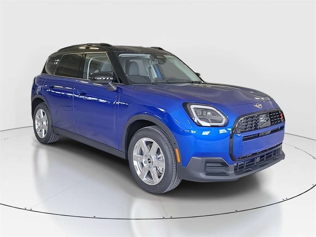 2025 Mini Cooper S ALL4 photo 2