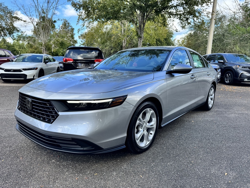 2025 Honda Accord LX photo 3