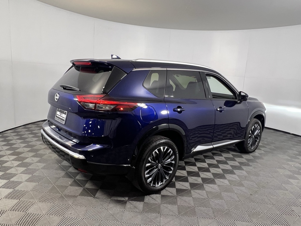 2024 Nissan Rogue Platinum photo 3