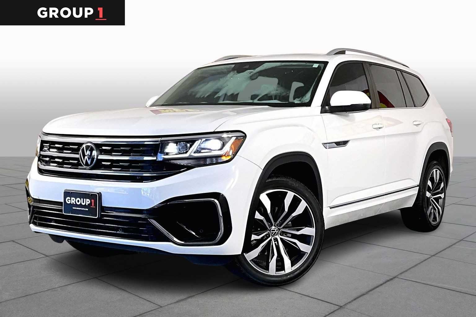 2021 Volkswagen Atlas SEL R-Line's photo