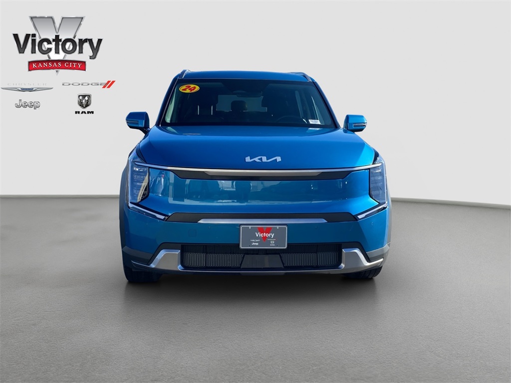 Used 2024 Kia Ev9 Wind with VIN KNDAFFS50R6019625 for sale in Kansas City