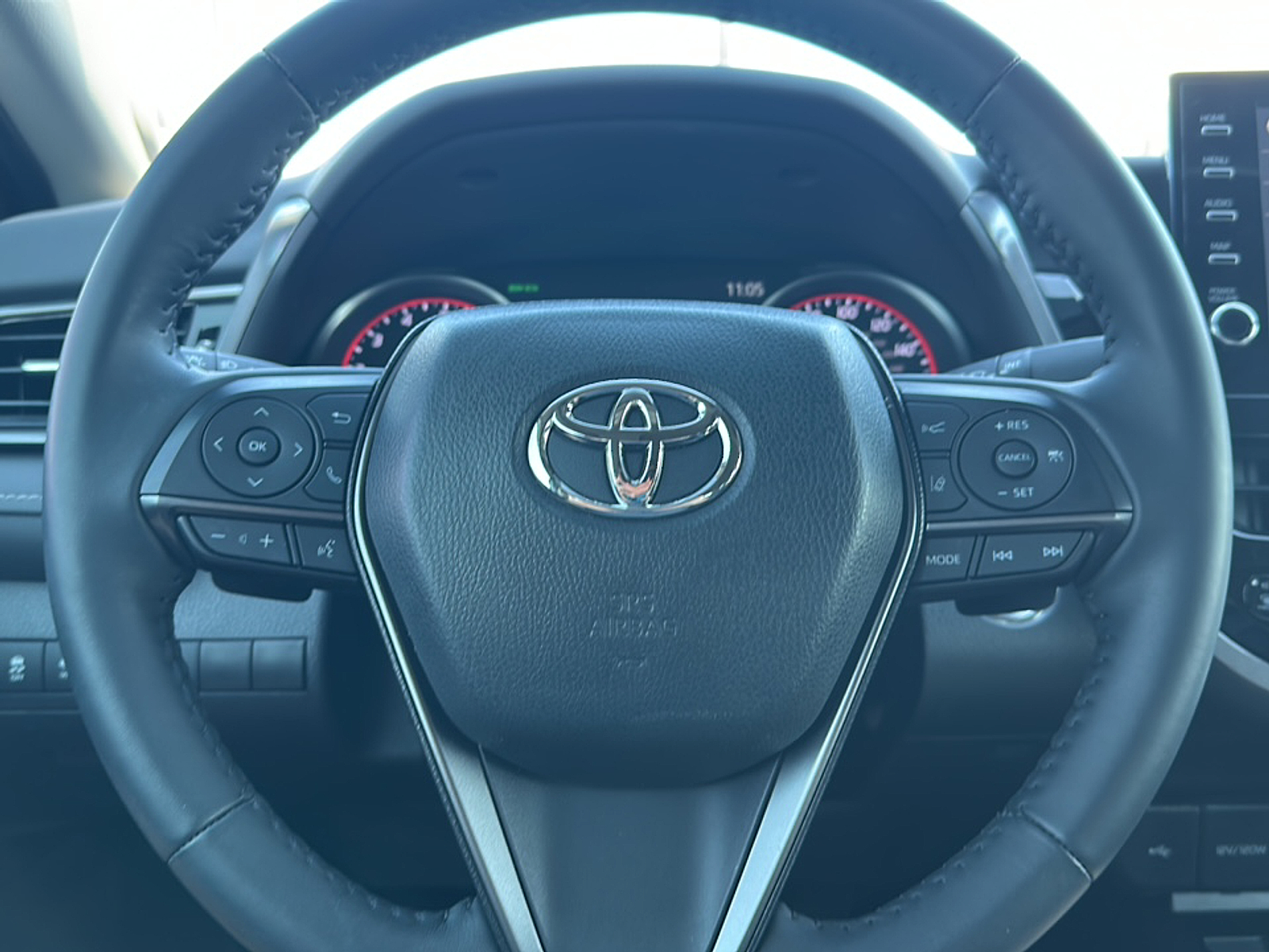 2024 Toyota Camry XSE V6 photo 7