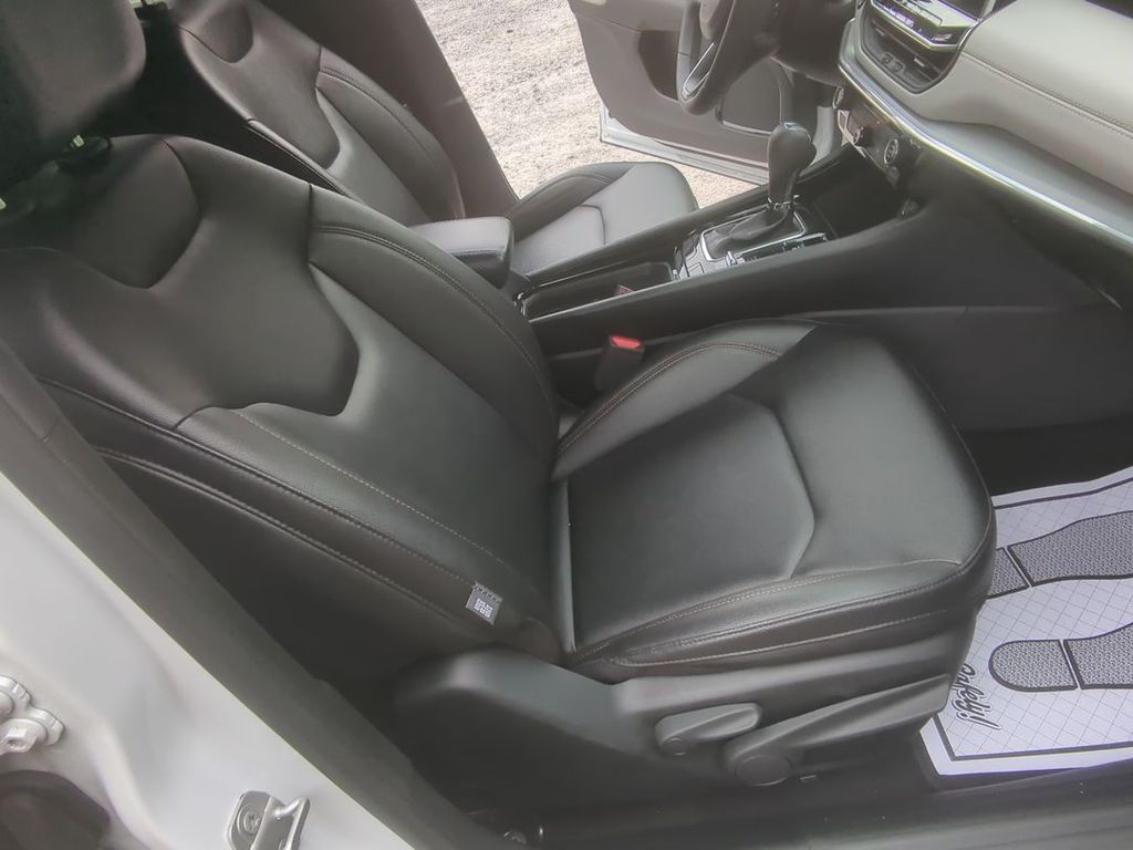 2024 Jeep Compass Limited photo 21
