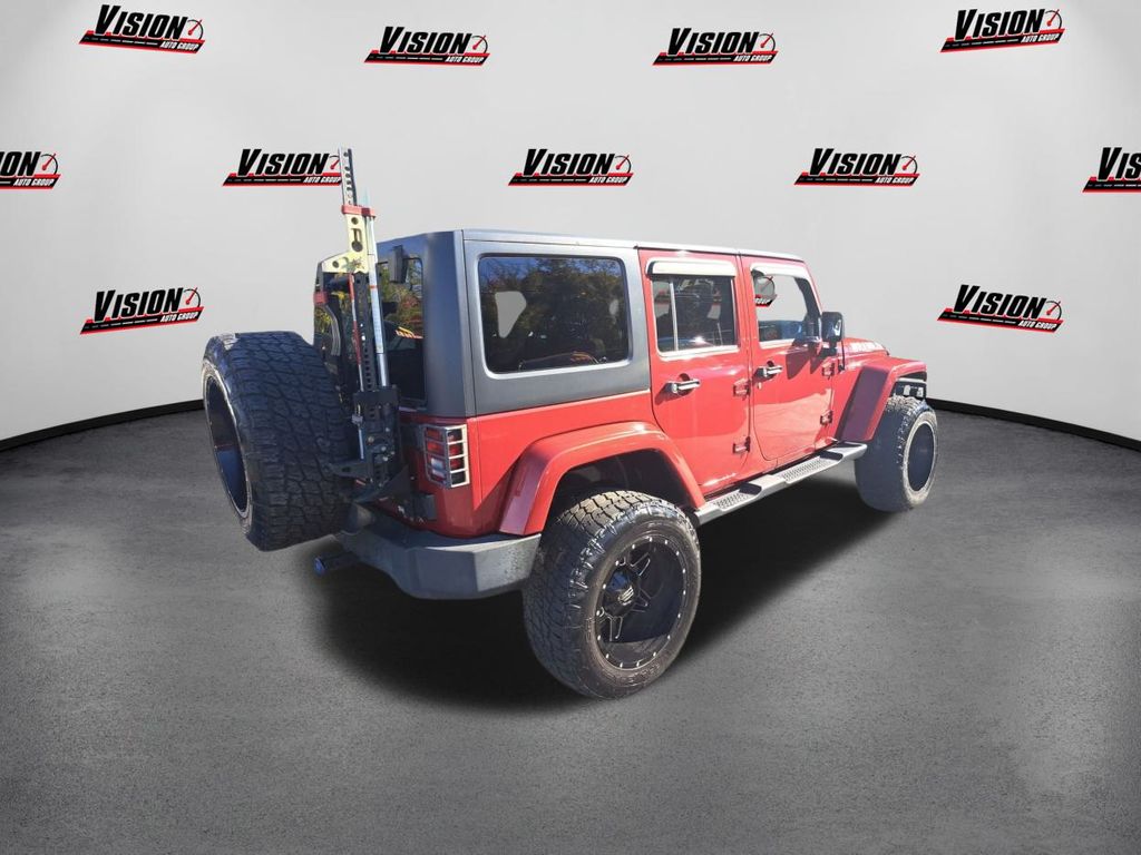 2012 Jeep Wrangler Unlimited Sahara photo 4