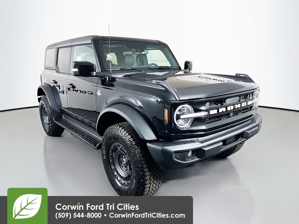 2025 Ford Bronco 4-Door Outer Banks's photo
