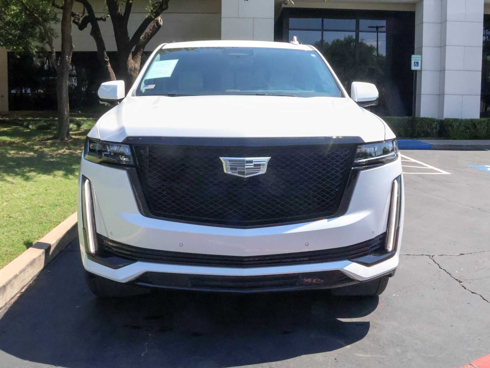 2024 Cadillac Escalade Sport Platinum photo 2