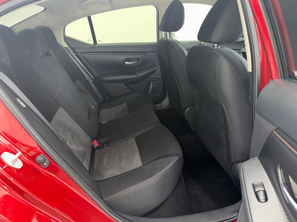 2021 Nissan Sentra SR photo 14