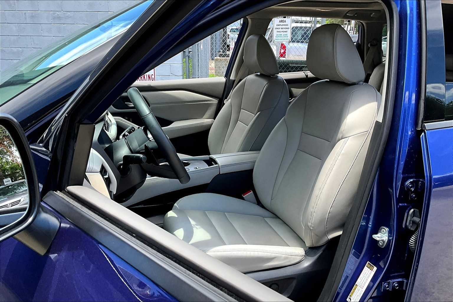 2022 Nissan Rogue SL photo 7