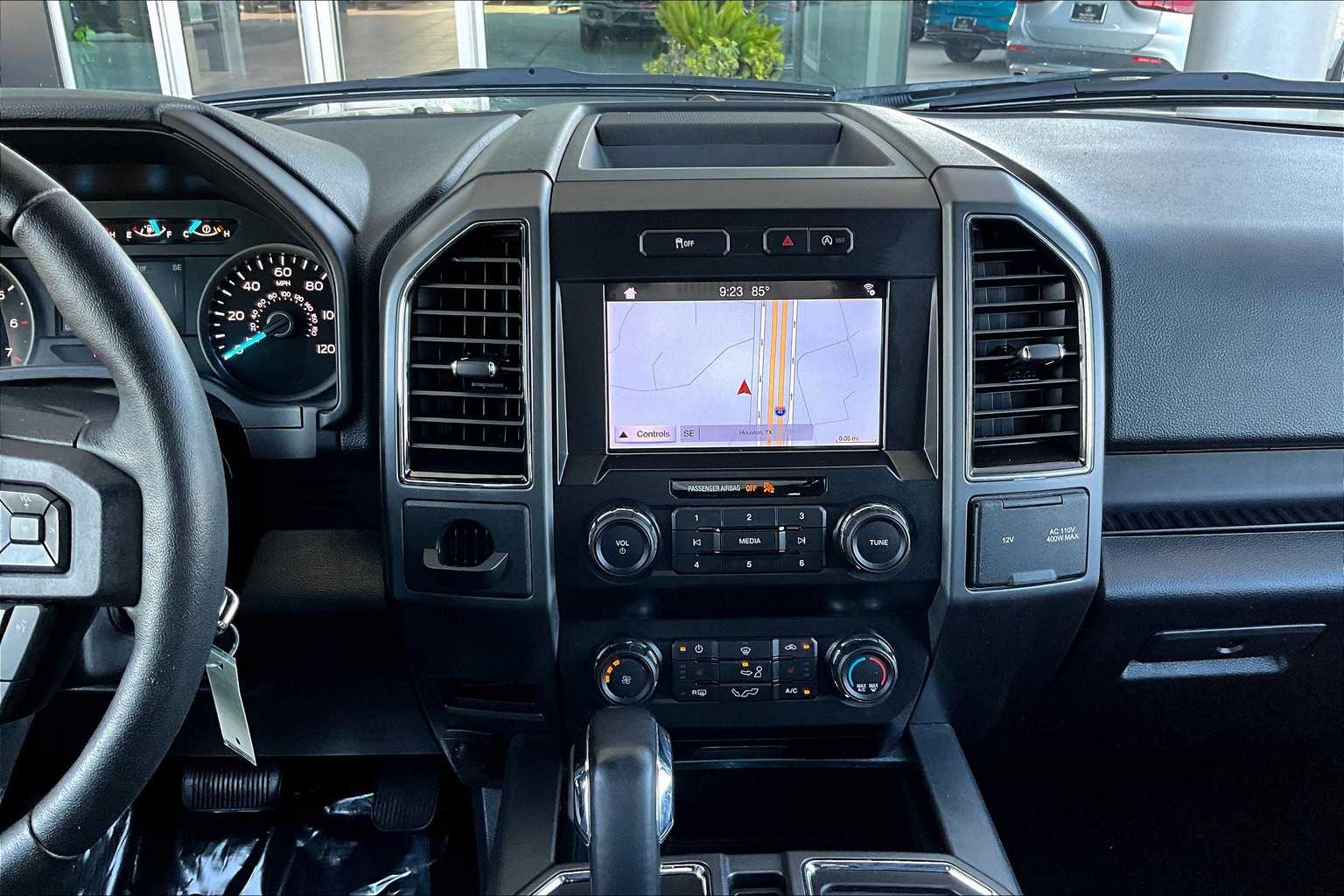 2019 Ford F-150 XLT photo 6